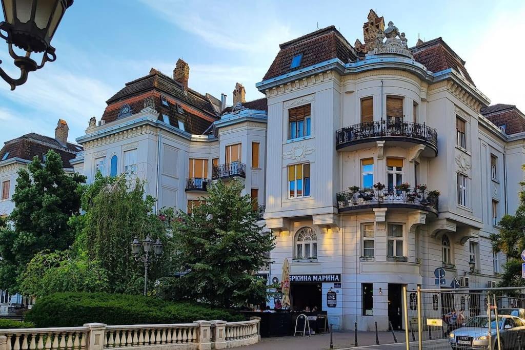 Filinhome Trg Mladenaca Novi Sad Exteriér fotografie
