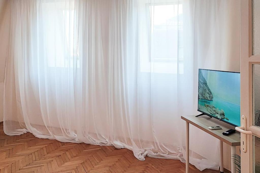 Filinhome Trg Mladenaca Novi Sad Exteriér fotografie