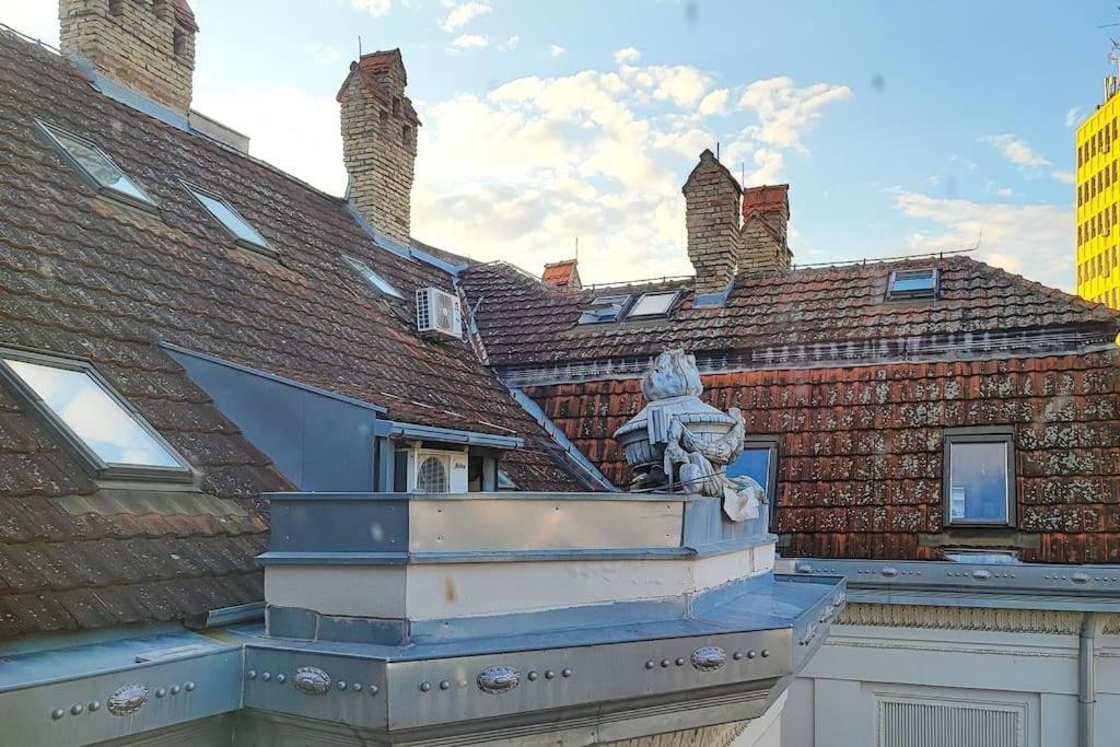 Filinhome Trg Mladenaca Novi Sad Exteriér fotografie